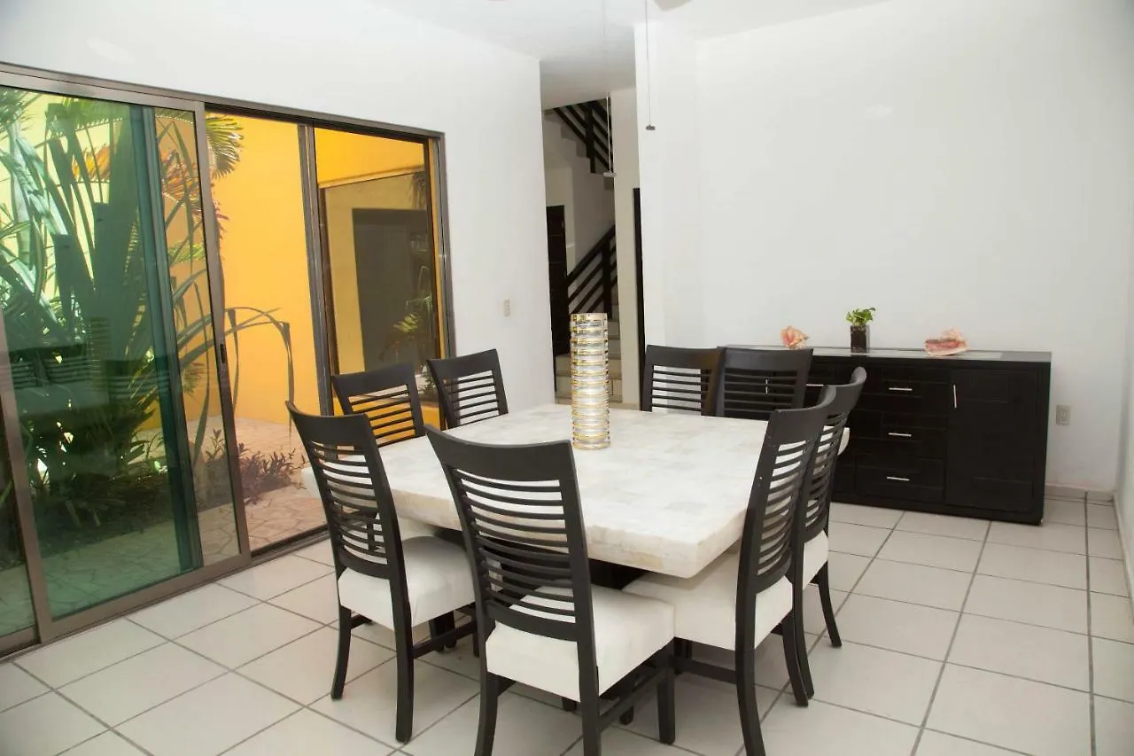 Beautiful Private Villa For 16 Pax With Garden, Bbq And Pool, 신데 델 카르멘 멕시코