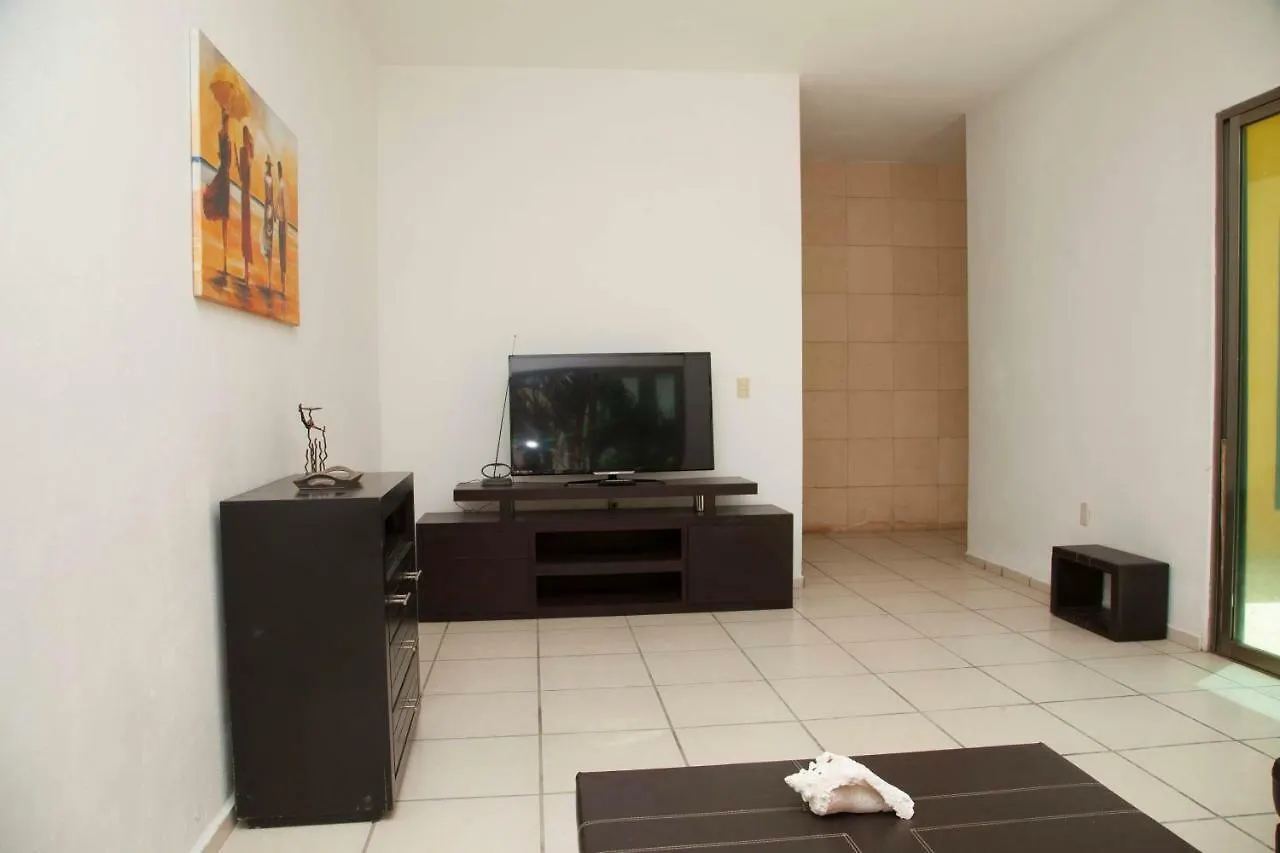 Beautiful Private Villa For 16 Pax With Garden, Bbq And Pool, Playa Del Carmen