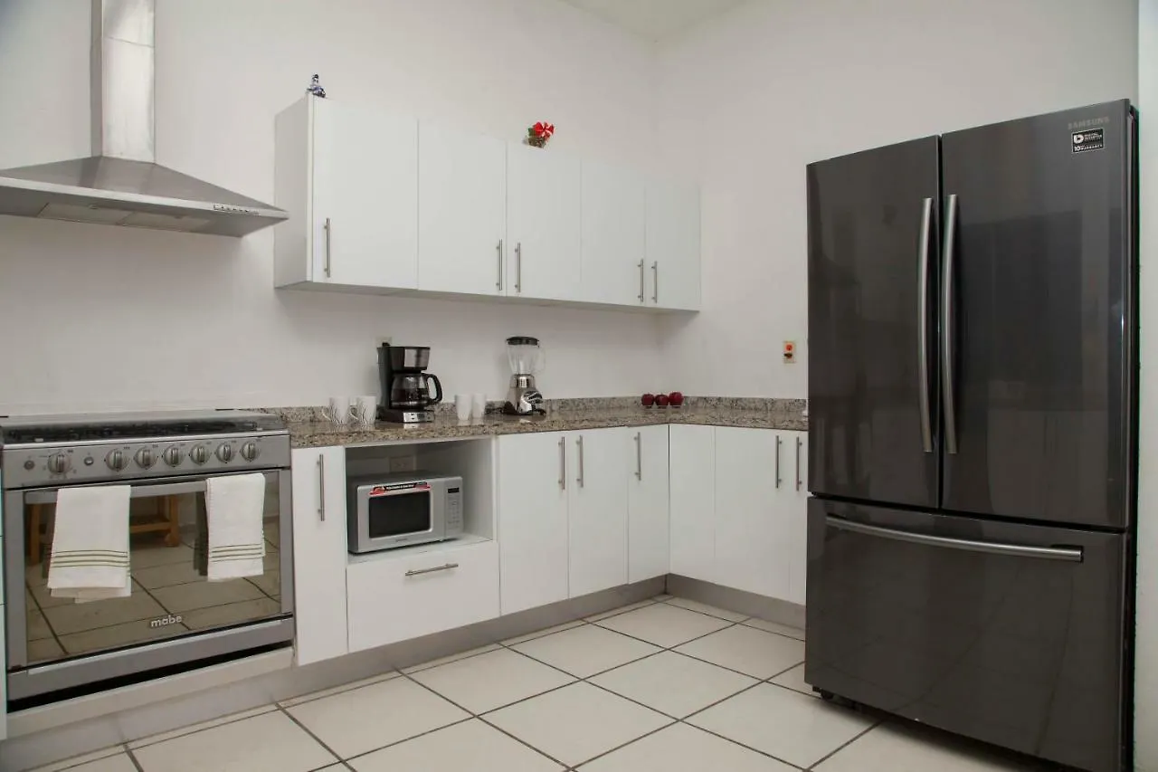 Beautiful Private Villa For 16 Pax With Garden, Bbq And Pool, Playa Del Carmen Messico