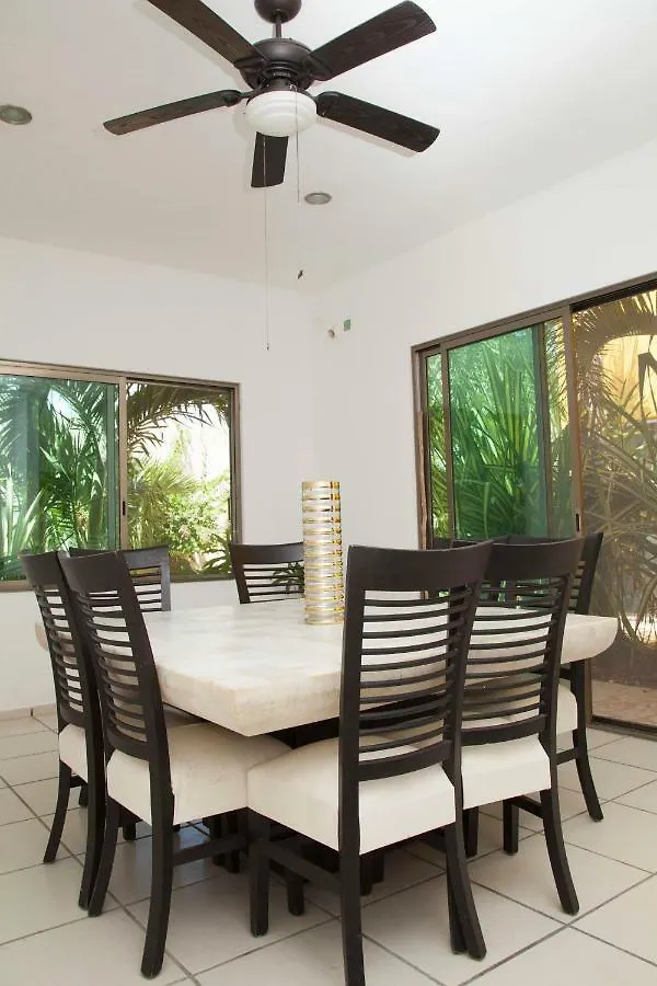 Casa vacanze Beautiful Private Villa For 16 Pax With Garden, Bbq And Pool, Playa Del Carmen Messico