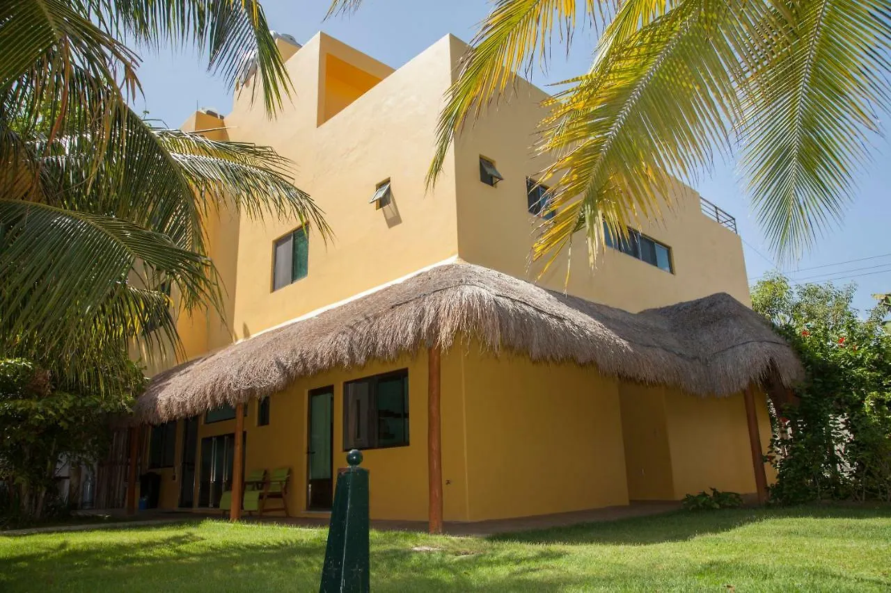 Beautiful Private Villa For 16 Pax With Garden, Bbq And Pool, Playa Del Carmen